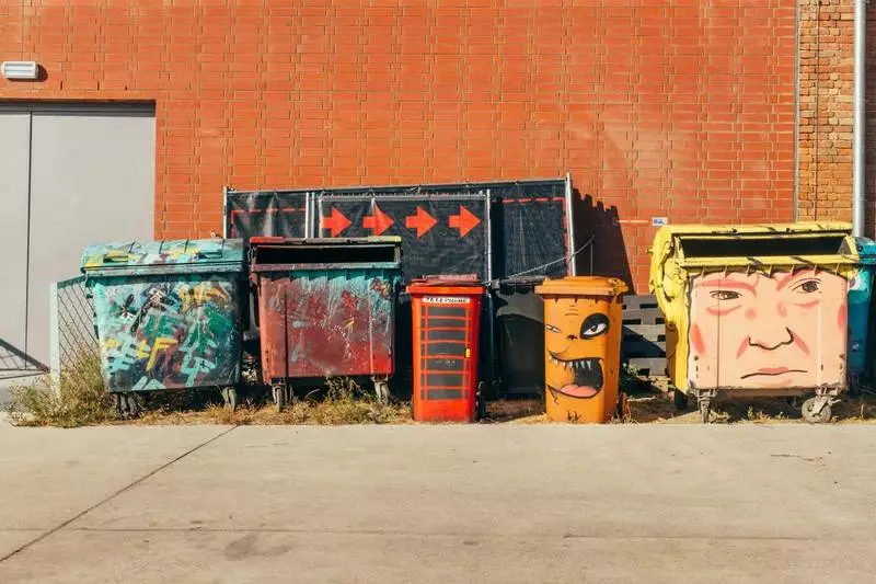 Zabudowa śmietnika – jak estetycznie ukryć odpady?