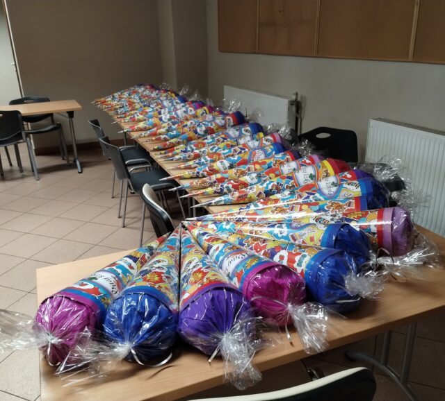 Wspólna akcja MOPS i RAŚ w Siemianowicach. Pomoc dla pierwszoklasistów