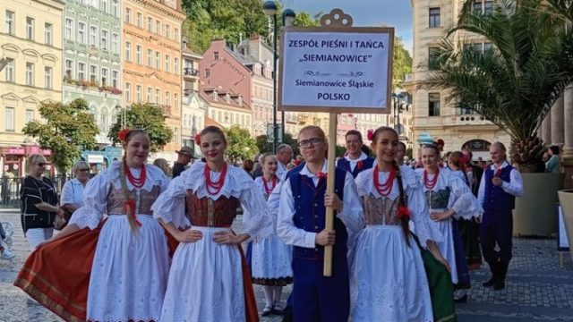 Siemianowice na Festiwalu Folklorystycznym: polska tradycja na scenach Czech