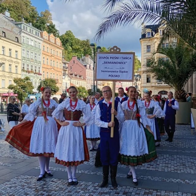 Siemianowice na Festiwalu Folklorystycznym: polska tradycja na scenach Czech