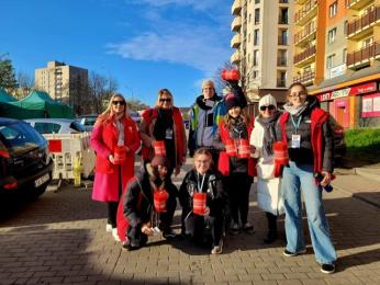 Matejkowska szkoła łączy zabawę z pomocą – pomoc dla zwierząt i recykling odzieży