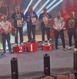 Brąz na MP WUAP w Złotoryi: 142,5 kg Romana Raczykowskiego