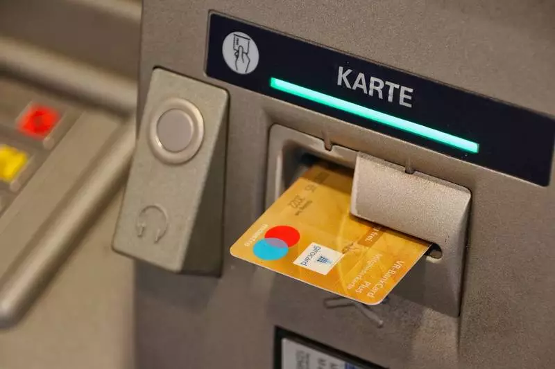 Fałszywy konsultant banku oszukał siemianowiczankę na kwotę 9 tys. zł