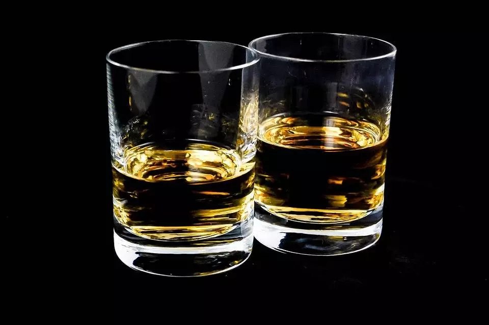 Kolejni kierowcy pod wpływem alkoholu. 25-latka i 64-latek odpowiedzą przed sądem! / fot. Pixabay
